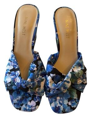 Nine West Nikhil Blue Floral Knotted Wedge Sandals Slip On Summer Heels Size 8
